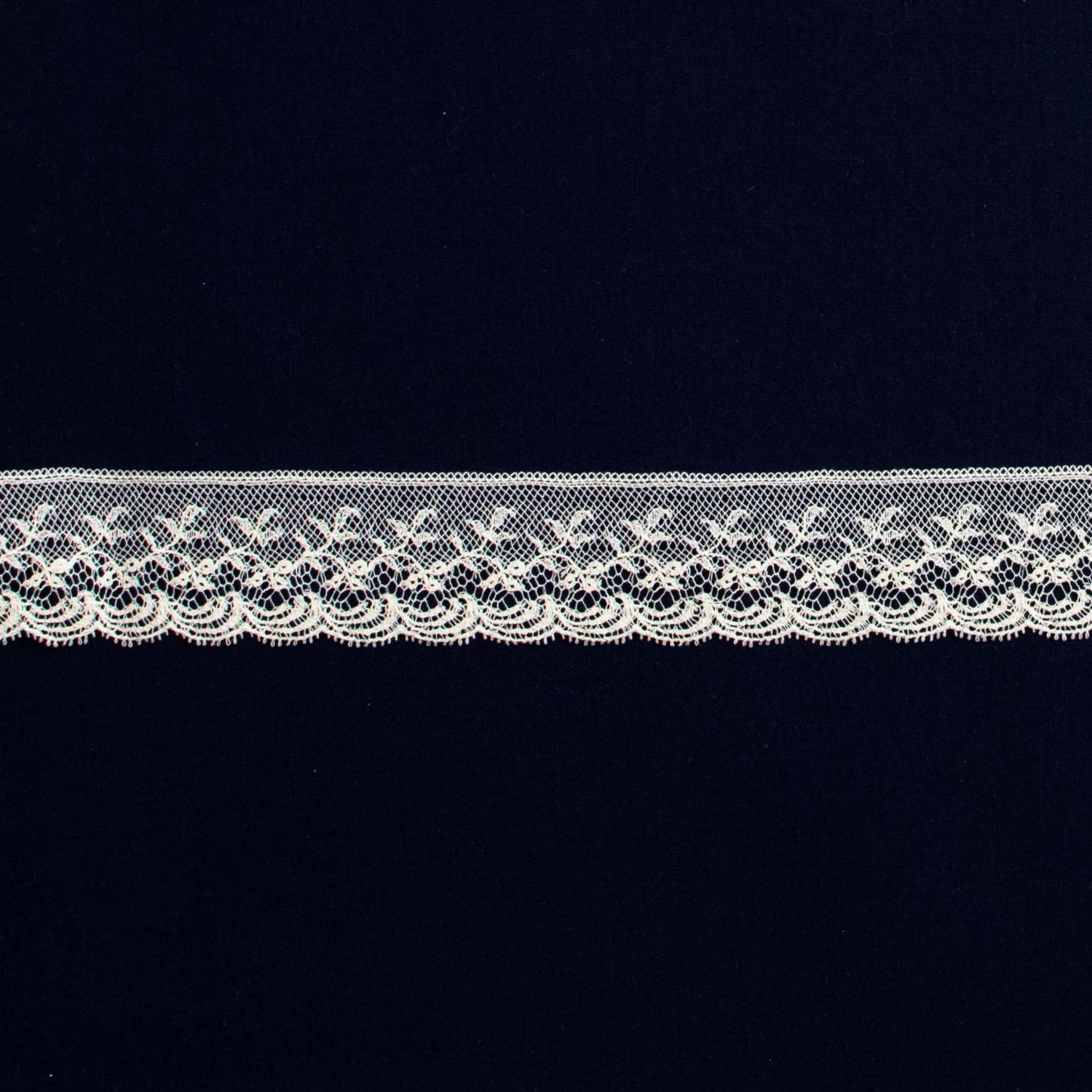 Lace Edging 200303 Champagne