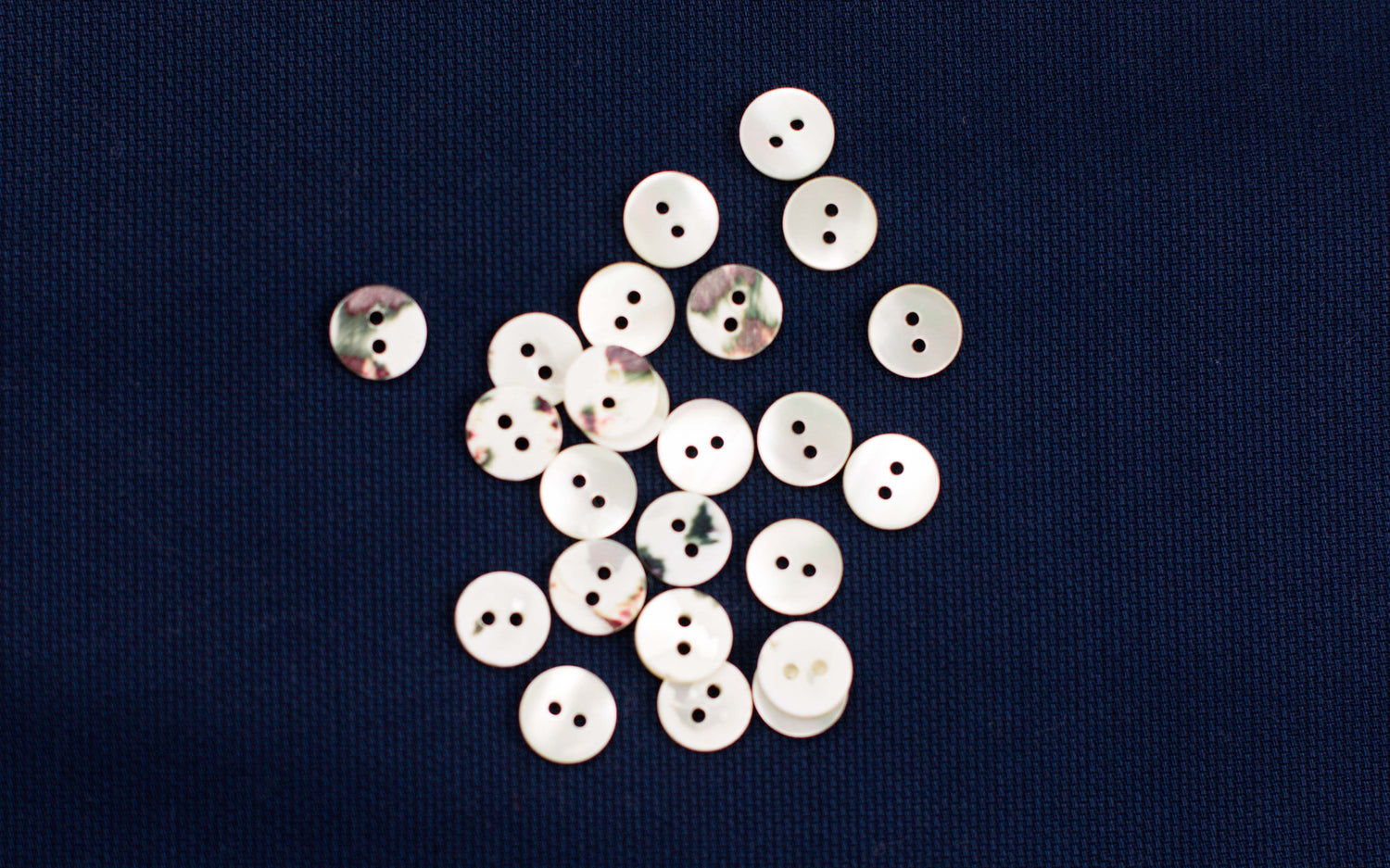 Mother of Pearl Button 1100 - Multiple Sizes