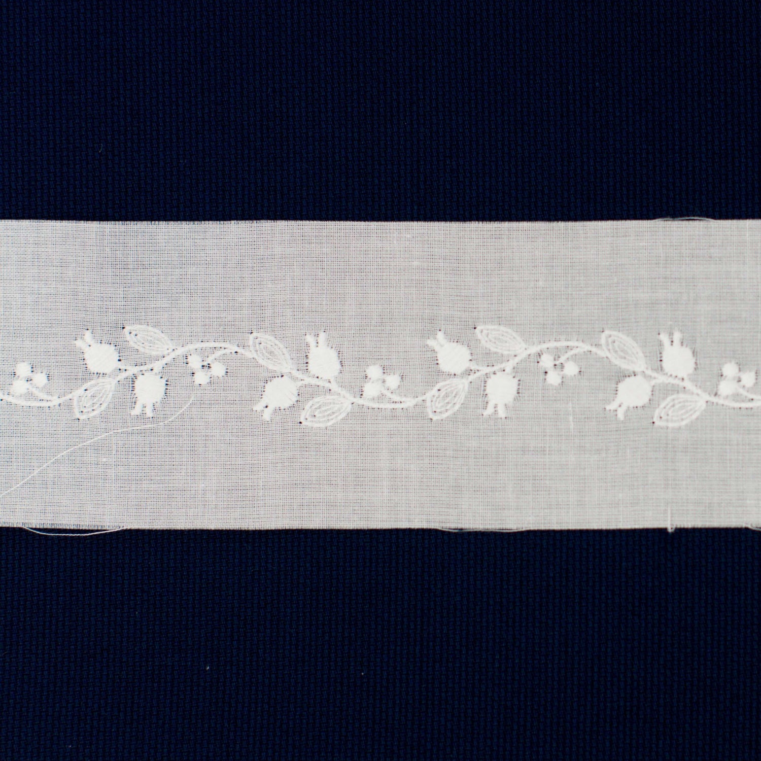 Swiss Embroidered Insertion 62007